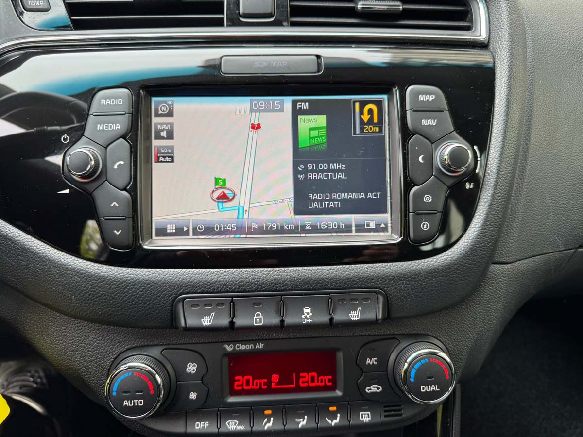 Sistem multimedia și navigație integrată Kia Ceed