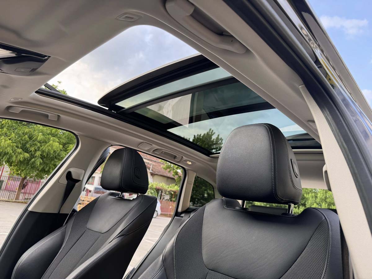 Trapă panoramică electrică BMW X3