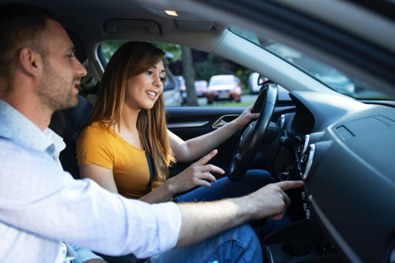 Checklist pentru test-drive la o mașină rulată