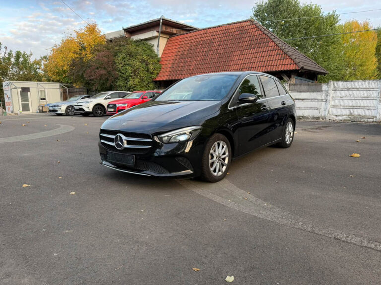 Mercedes-Benz B180 2020